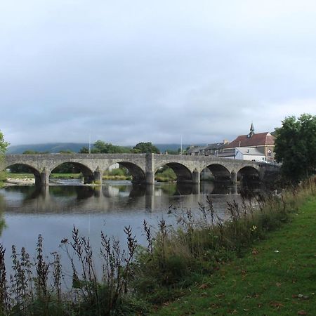 Nant-Y-Glyn Villa Llandrindod Wells Bagian luar foto
