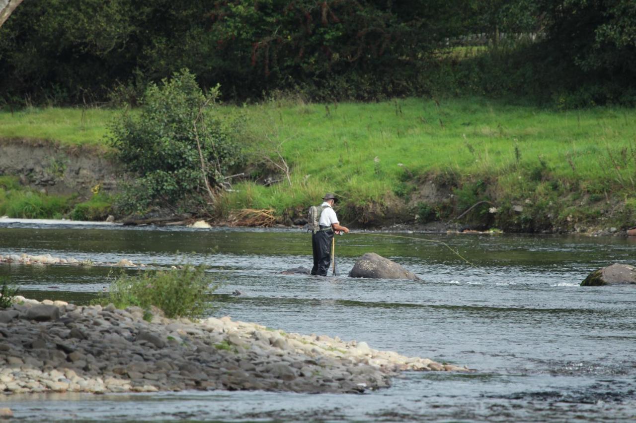 Nant-Y-Glyn Villa Llandrindod Wells Bagian luar foto