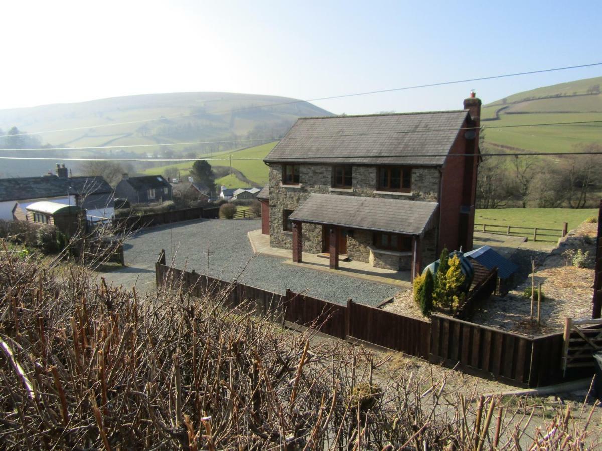 Nant-Y-Glyn Villa Llandrindod Wells Bagian luar foto